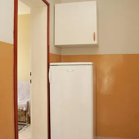 Kuciste Perna 4544a *